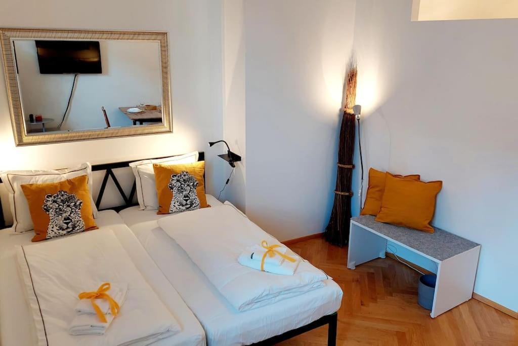Homelystay - Downtown App Appartement *